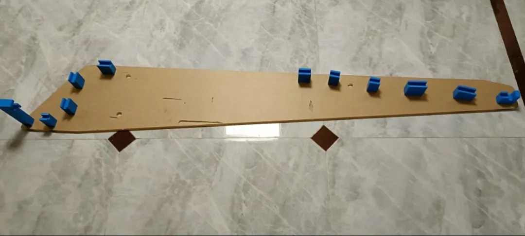 工業(yè)級(jí)3D打印機(jī)
